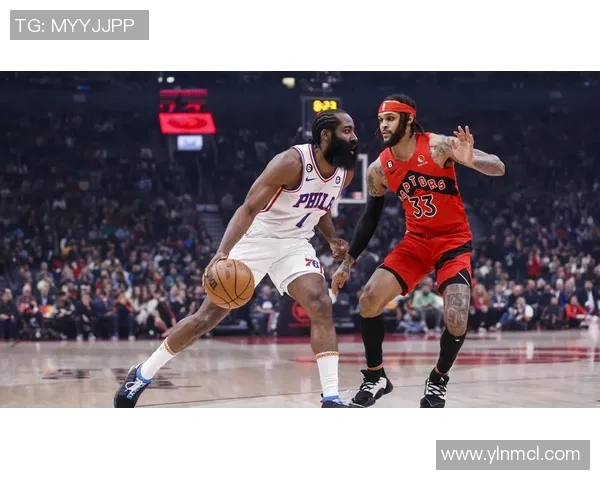 费城76人鏖战劲敌全场激烈对攻演绎巅峰篮球盛宴