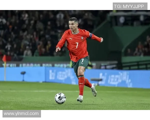 足球运动员的成长历程与心路历程：从少年天才到世界级巨星的蜕变